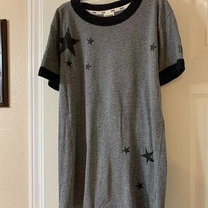 PINK tee with stars very good condition size XS